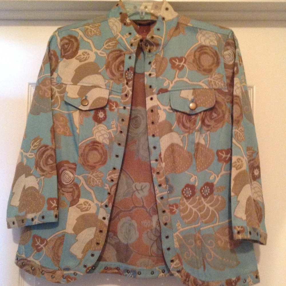 Light weight jacket